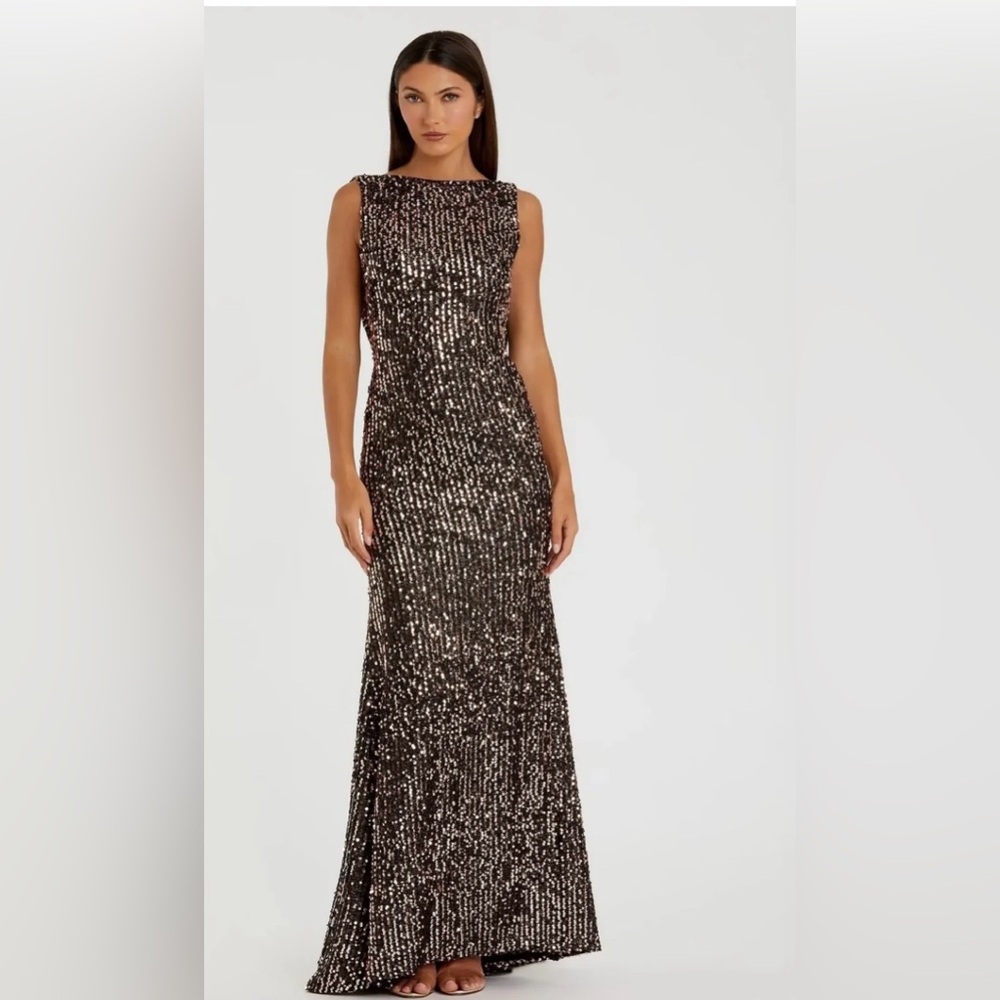 Ieena by MacDuggalโ Cowl Back Sequin Evening Gown Size 14